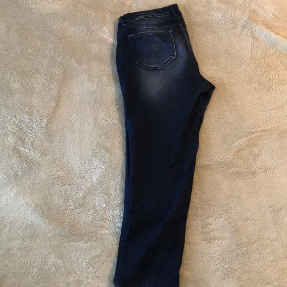 Washed blue jeans - Picture 4 of 4